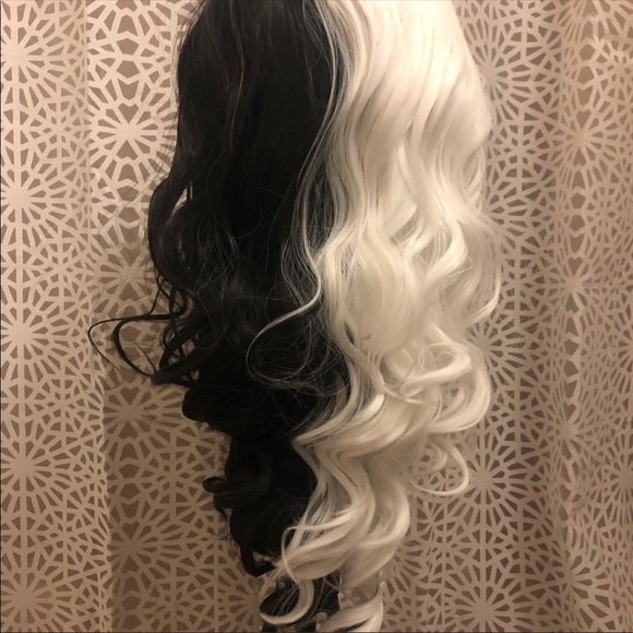 ?De\'je Ville? Two-TONE LACE FRONT HALLOWEEN WIG main image 5